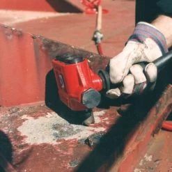 CS Unitec TCT Cruciform Piston Triple Head Pneumatic Hand-Held Scaling Hammer 153.5300